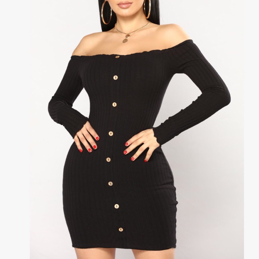 💋💋Sexy Black Off Shoulder Button Up Dress
